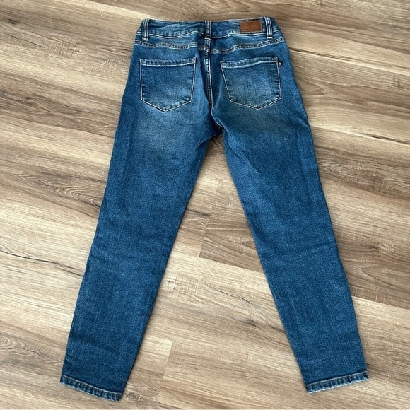 TAHARI KELLY Classic Skinny Blue Jeans Women Size 2/26 - Picture 2 of 10